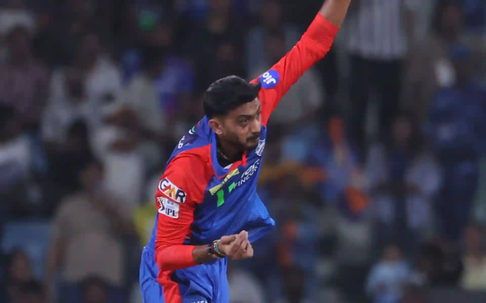 Why Did Axar Patel Complete His Quota In A Single Spell In The First Seven Overs Vs LSG?